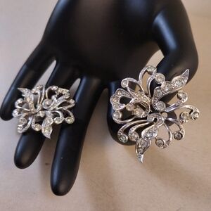 Elegant Silver Floral Earrings Clips